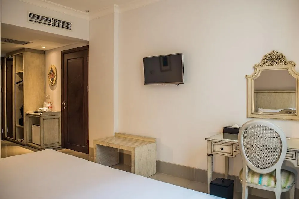 Hotel Santika Seminyak 3*, Seminyak (Bali)